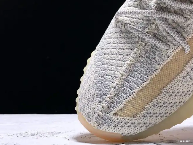 350 Boost Lundmark V2 Yeezy Adidas FU9161 0421
